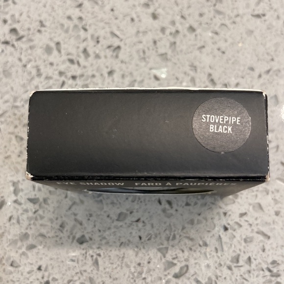 MAC Eye Shadow - Stovepipe Black - Picture 3 of 4